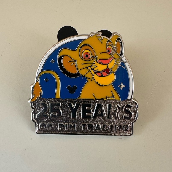 Disney | Accessories | Disney 25 Years Of Pin Trading Hidden Mickey The ...
